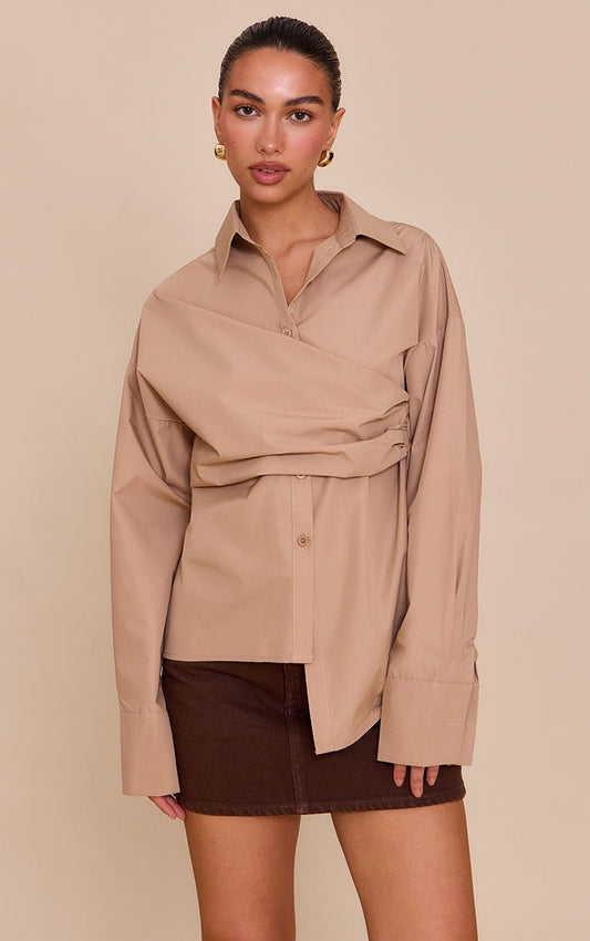 AB™- CAMISA DRAPEADA DE ARENA